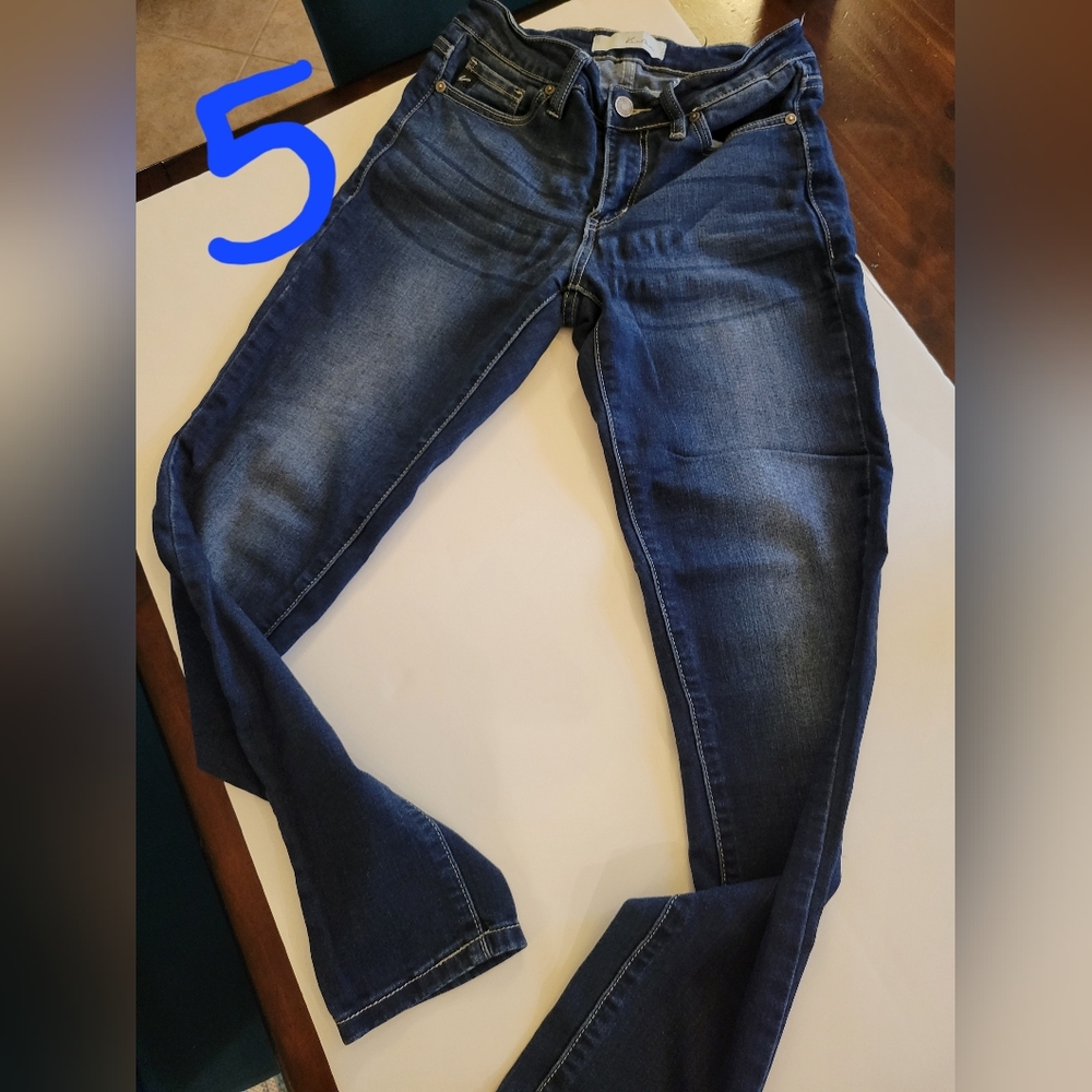 Kancan dark skinny jeans size 25 fits 26